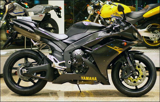 供应低价大爆卖08款雅马哈YZF-R1